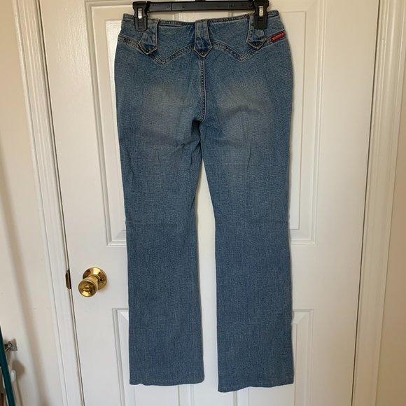 Guess Light Blue Washed Look Jeans - Picture 5 of 7